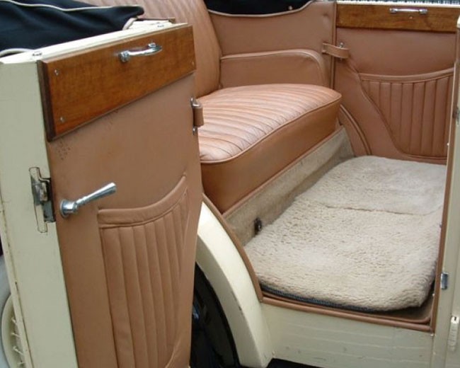 Classic Wedding Cars image 19