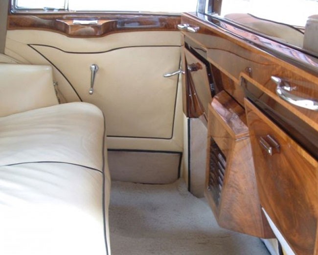 Classic Wedding Cars image 19