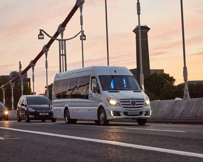 Minibuses and MPVs image 28