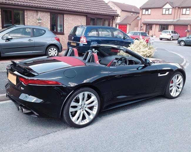 Modern Wedding Cars image 18