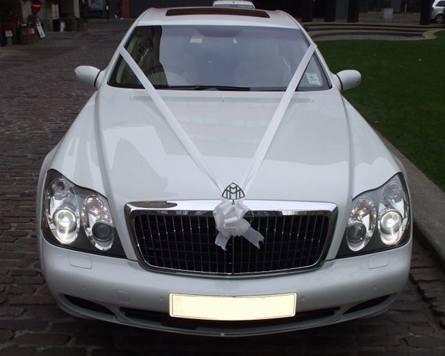 Modern Wedding Cars image 18