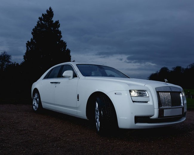 Modern Wedding Cars image 18