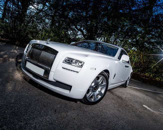Modern Wedding Cars image 18