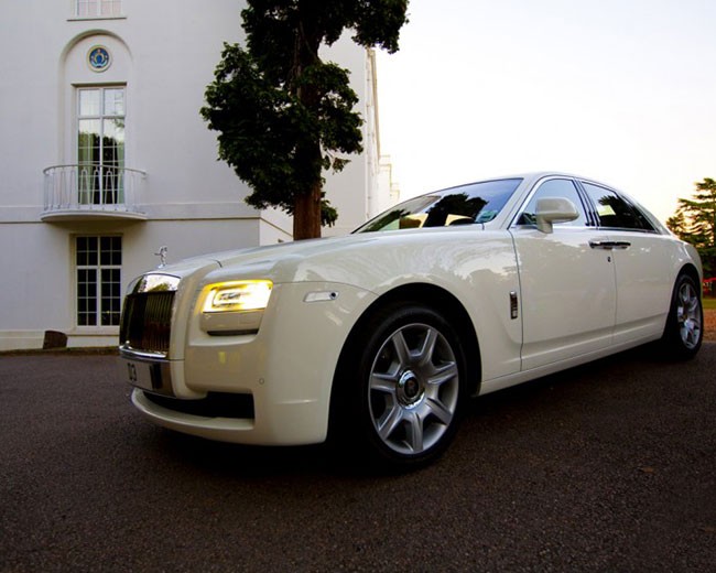 Modern Wedding Cars image 18