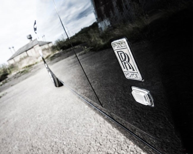 Modern Wedding Cars image 18