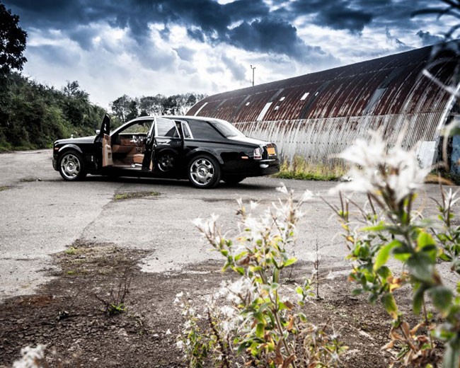 Modern Wedding Cars image 18